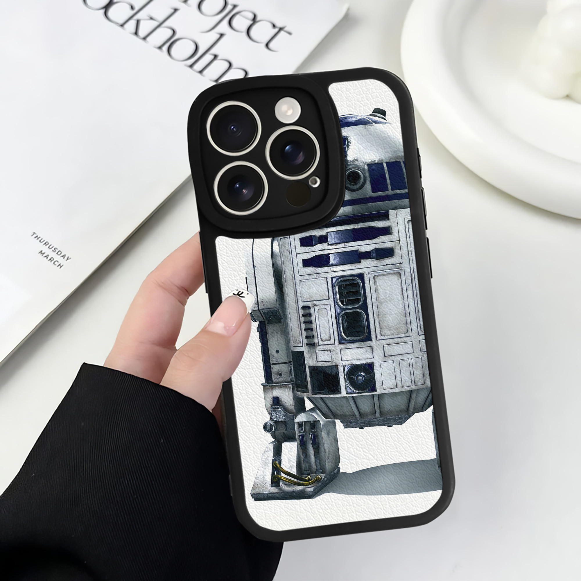 （画像用） スター・ウォーズ Star Wars 【iPhone 16シリーズ対応】シリコンスマホケース（レザー調） 材質：シリコン